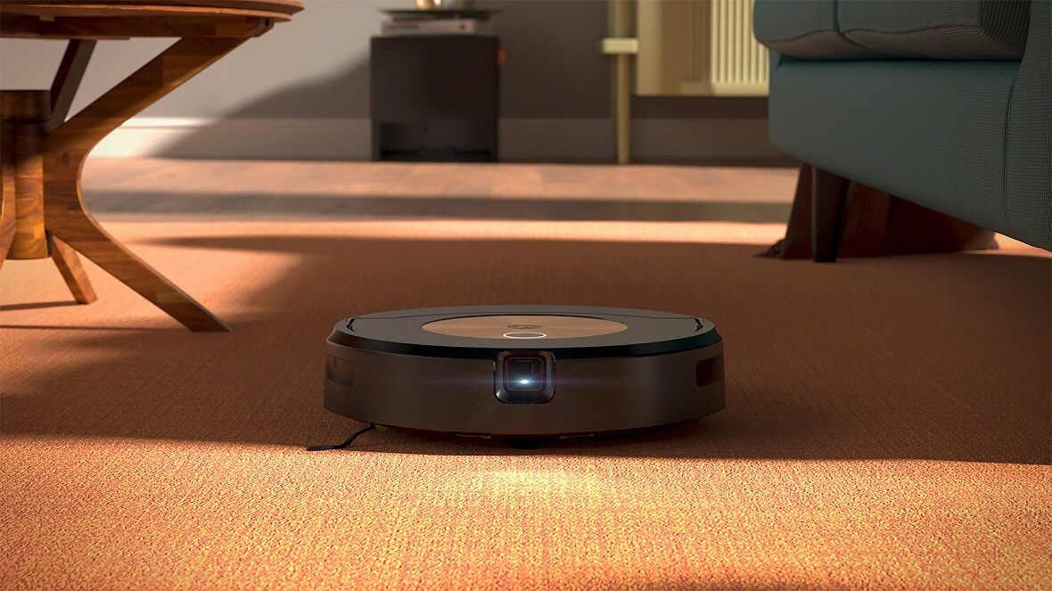 Robot odkurzająco-mopujący iRobot Roomba Combo j9+ to jeden z robotów sprzątających z funkcją odkurzania i mopowania, który dzięki dwóm trybom pracy (skutecznego usuwania kurzu i zabrudzeń oraz mycia podłóg) łączy dokładność z wygodą i oferuje zaawansowane technologie zarówno dla starszych jak i młodszych użytkowników