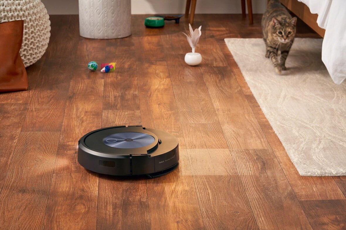 Robot odkurzająco-mopujący iRobot Roomba Combo sam zadba o Twoje podłogi, by lśniły czystością