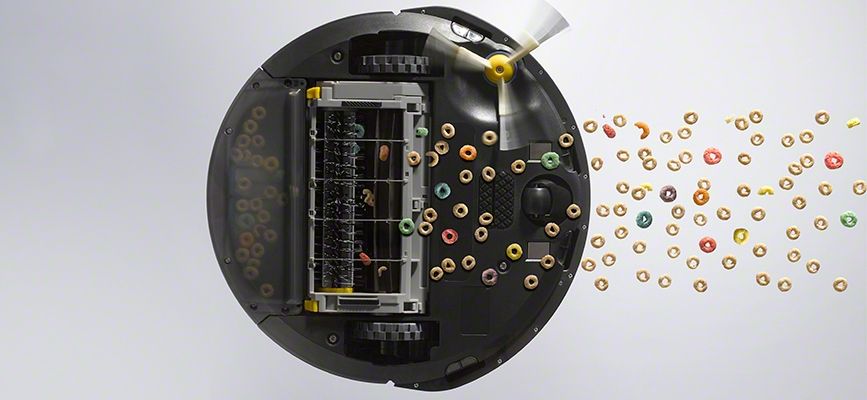 iRobot Roomba serii 600 odkurza płatki śniadaniowe widok od dołu