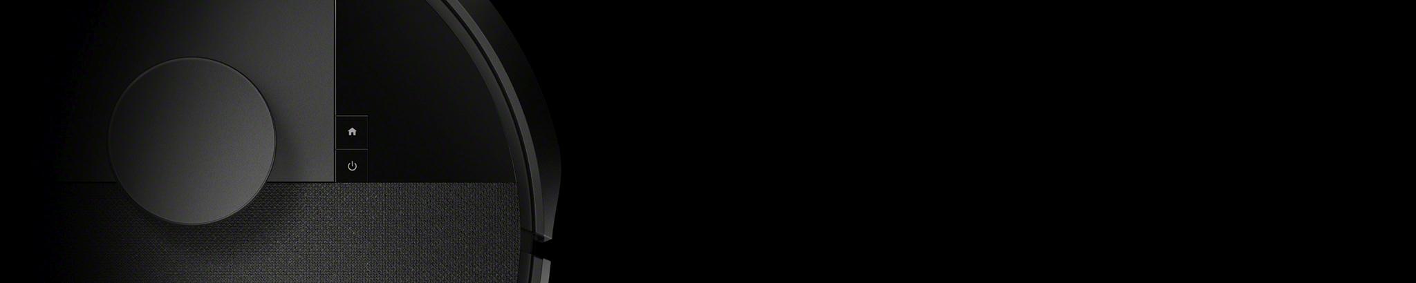 Fragment robota Roomba Plus 505 Combo na czarnym tle 