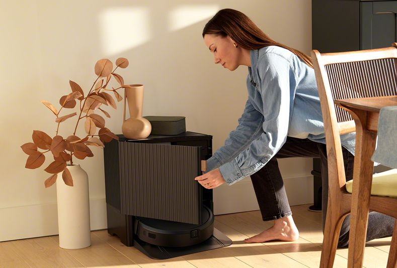 Robot sprzątający Roomba Combo 10 Max dba o czystość podłóg i higienę