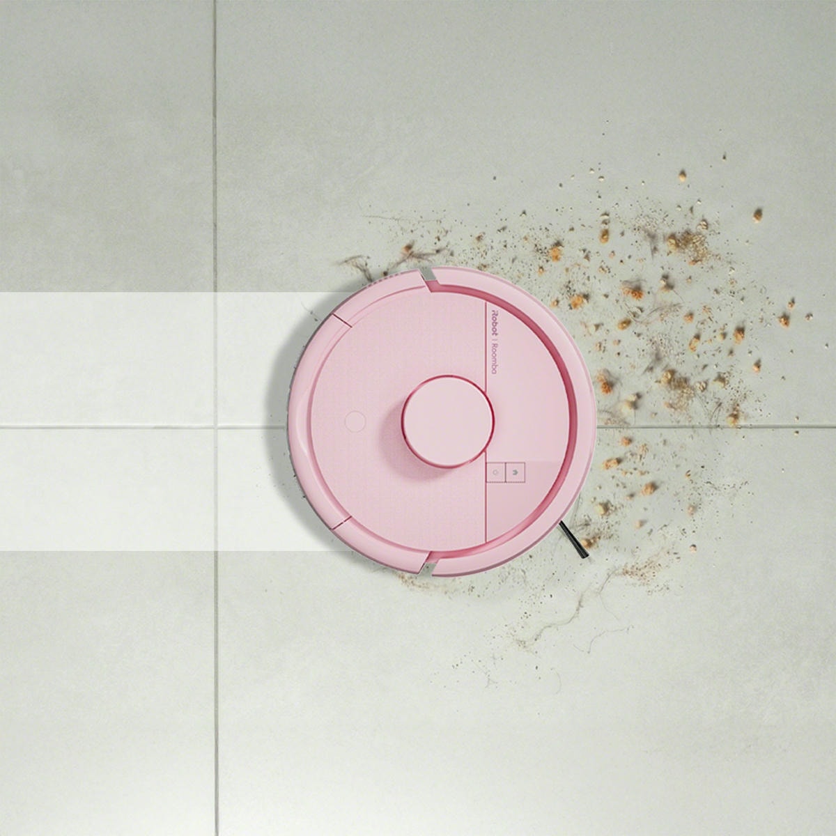 Roomba Mini Combo sprząta w wyznaczonym miejscu na kafelkach, mopując zaschnięte plamy